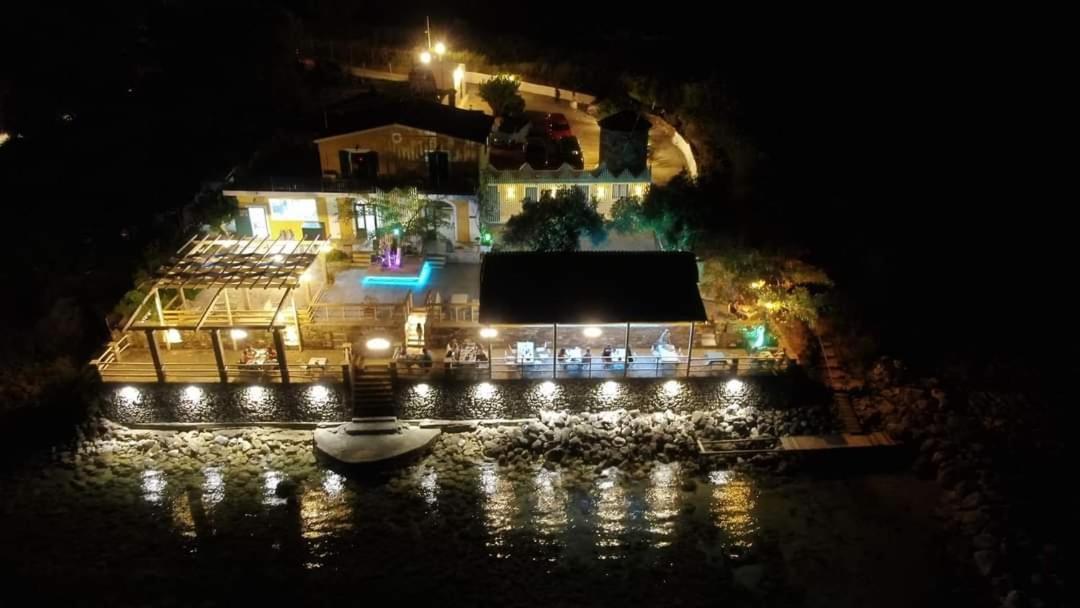Hidden Paradise Agios Georgios Pagon Exterior foto